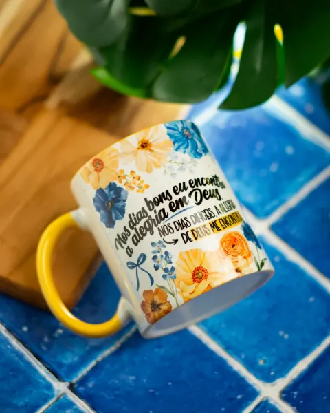 Caneca A Alegria de Deus Me Encontra